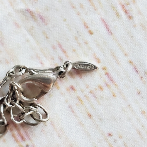 Vintage Avon NR Green Moonglow Glass Beads Silver Tone Necklace - Picture 8 of 8